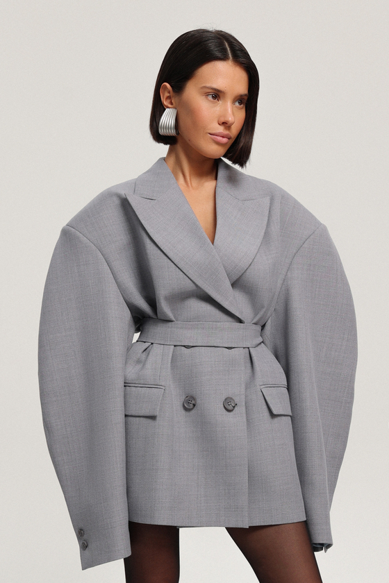 Жакет с защипами на спине