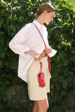 Футляр для очков на шнурке красный