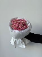 Букет 15 роз в розовом оттенке