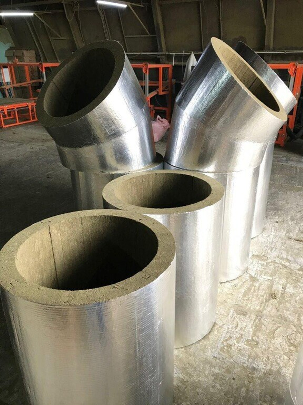 Цилиндры минераловатные 32/120 мм кашированные алюминиевой фольгой LINEWOOL