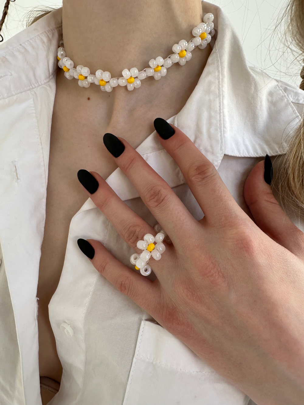 daisy necklace