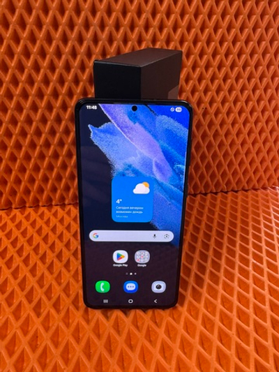 Смартфон Samsung Galaxy S21 5G 8/256