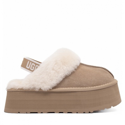 UGG Funkette Suede Platform Sand