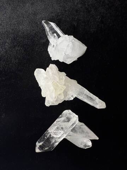 Горный Хрусталь (необработанные кристаллы)