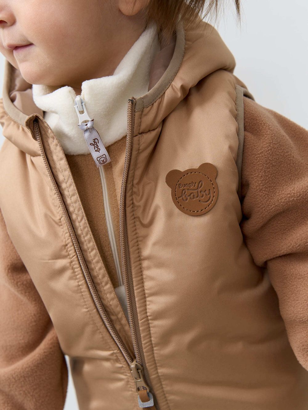 Жилет с капюшоном "Беж" 0+