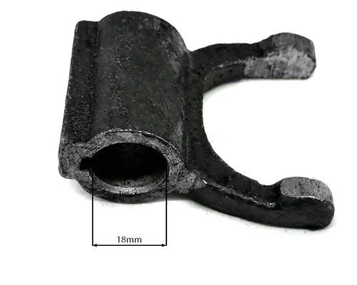 Вилка выключения сцепления 220, 224