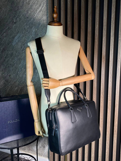Портфель Prada
