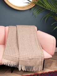 Плед SAGA 7-01 из шерсти монгольских ягнят LITVILAS