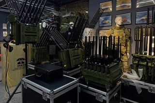 Комплекс РЭБ Скания D20 100-6200 МГц мощность 1000W с детектором Сфера