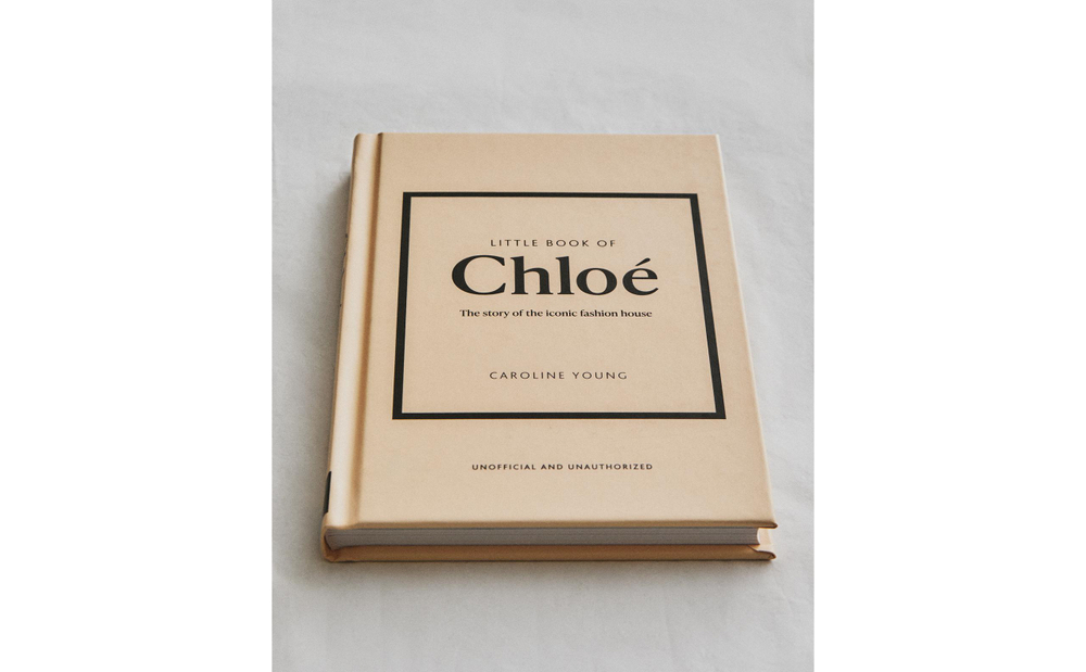 The Little Book of Chlo . Иллюстрированная книга о модном доме Chlo (на английском языке)