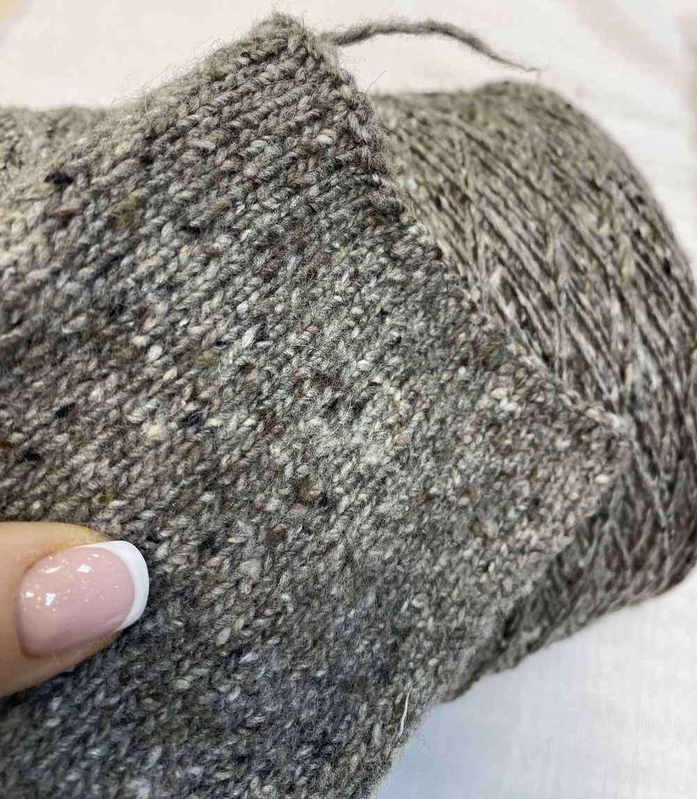 Пряжа на бобине ( Италия) Твид 60% шерсть 20% вискоза 20% п/а 100г-380м 500г