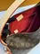 Сумка Louis Vuitton Slouchy, коричневый