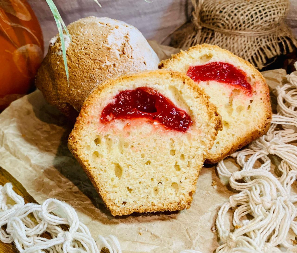 Кейк Творожный с начинкой клубника