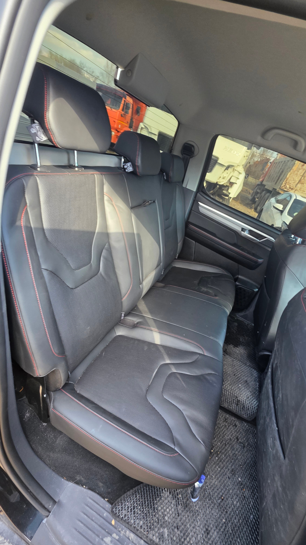 JAC T8 Pro 2.4 T MT 4WD Full Extra