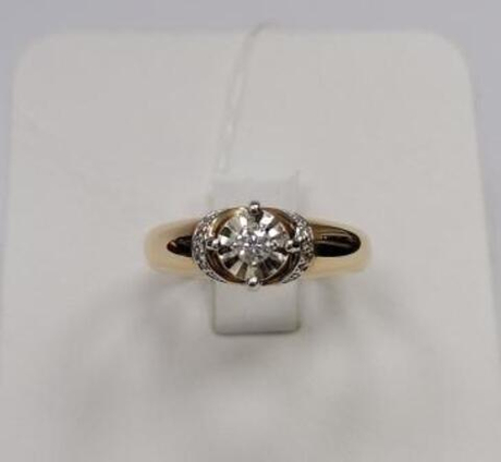 Кольцо из золота с бриллиантами