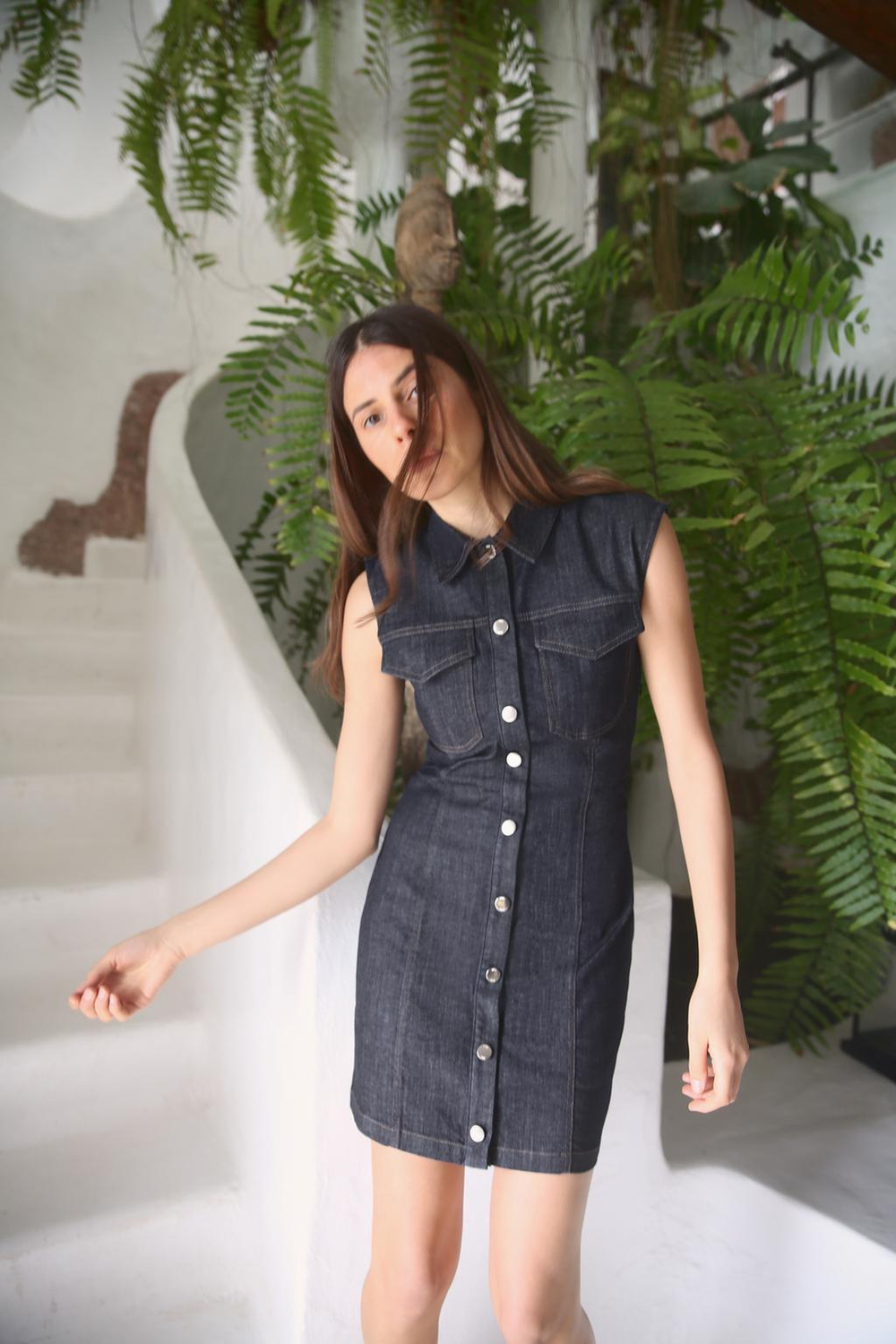 ZARA ДЖИНСОВОЕ МИНИ-ПЛАТЬЕ Z1975 СО СБОРКАМИ, СИНИЙ