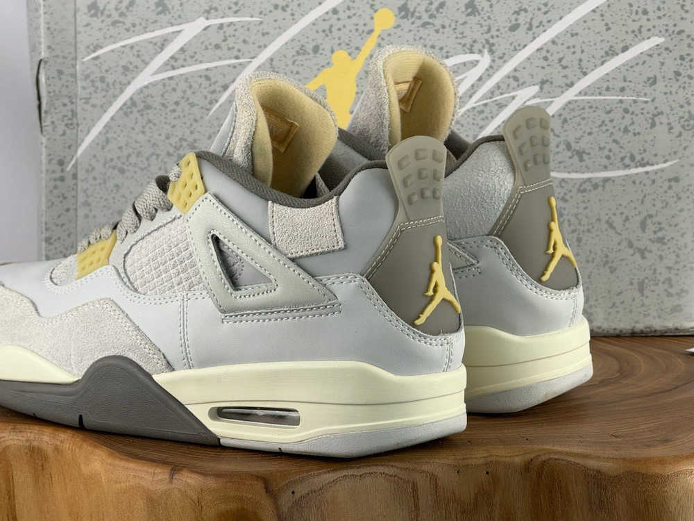 Air Jordan 4 SE Craft