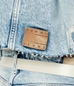 Джинсовая куртка Tommy Jeans - голубой(DW0DW18555)