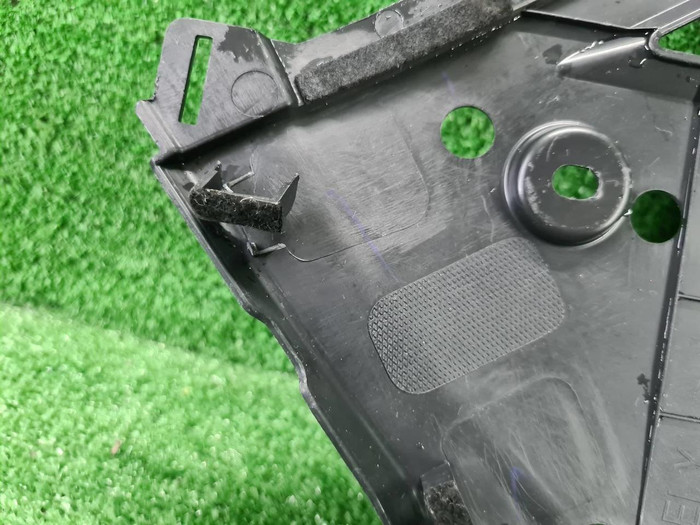 Накладка двигателя правая Geely Tugella (2019-н.в)