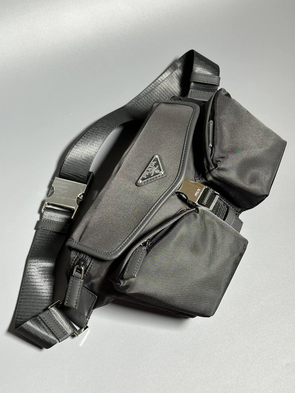 Поясная сумка Prada