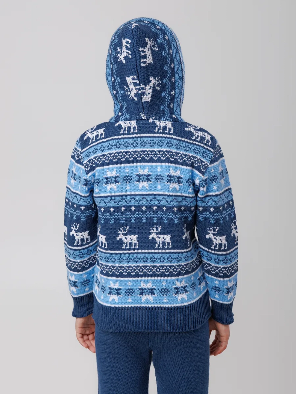 Кофта вязаная на молнии с капюшоном