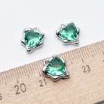 Подвеска Сердце, цвет серебро (родий) + изумрудный, размер 13*10 мм, цена за 1 шт