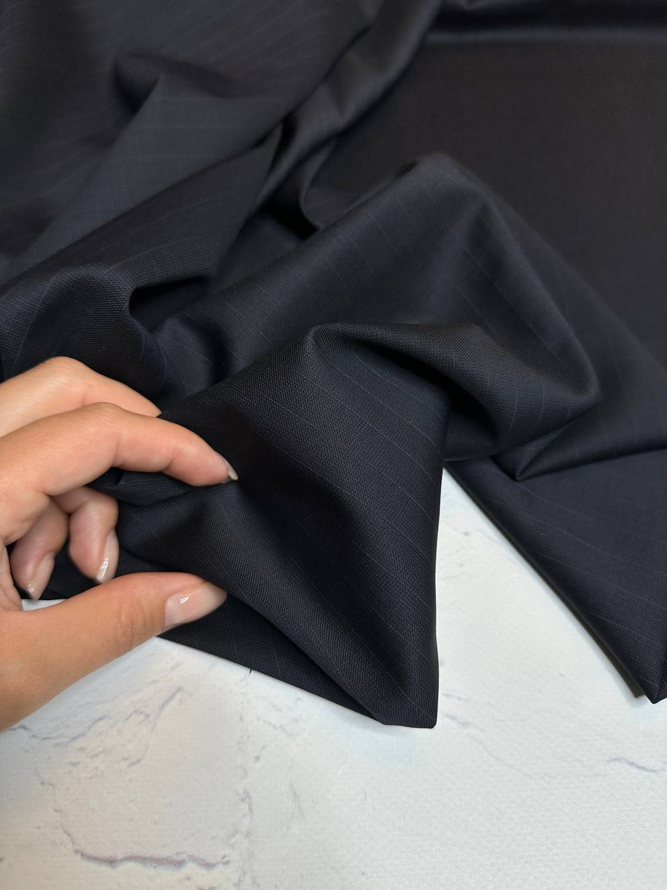 Костюмно-плательная шерсть с шелком (Marzotto, 80%шерсть/20%шелк, Сине-серый фон/тонкая вертикальная полоска, 150, 210 гр/м2)