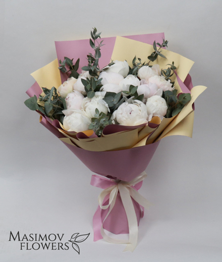 Букет с пионами "Гардения"