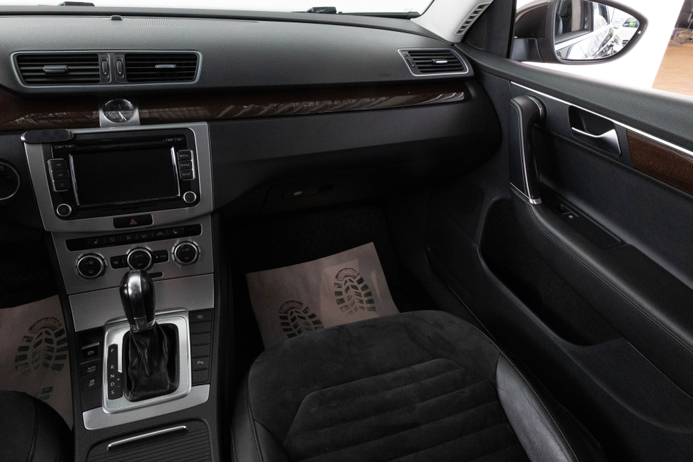 Volkswagen Passat, 2012 год