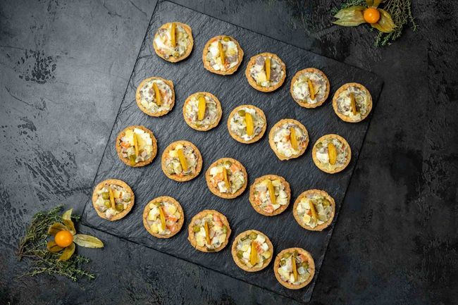 Тарталетка с салатом &quot;Оливье&quot;, 20 шт.