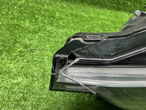 Фара левая Volvo XC60 2 (2021-2025) LED