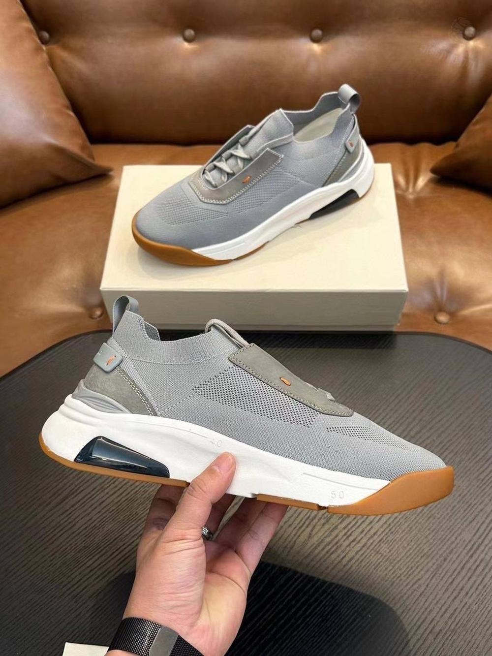 Кроссовки Santoni