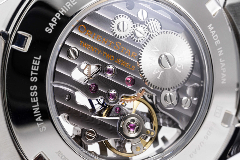 Часы механические Orient Star Classic RE-AZ0101N00B