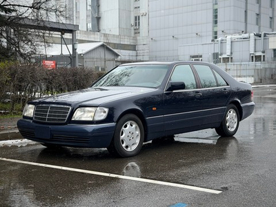 Mercedes-Benz S320