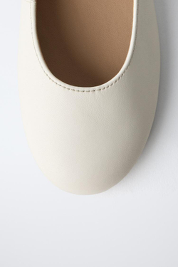 ZARA КОЖАНЫЕ ТУФЛИ, БЕЛЫЙ