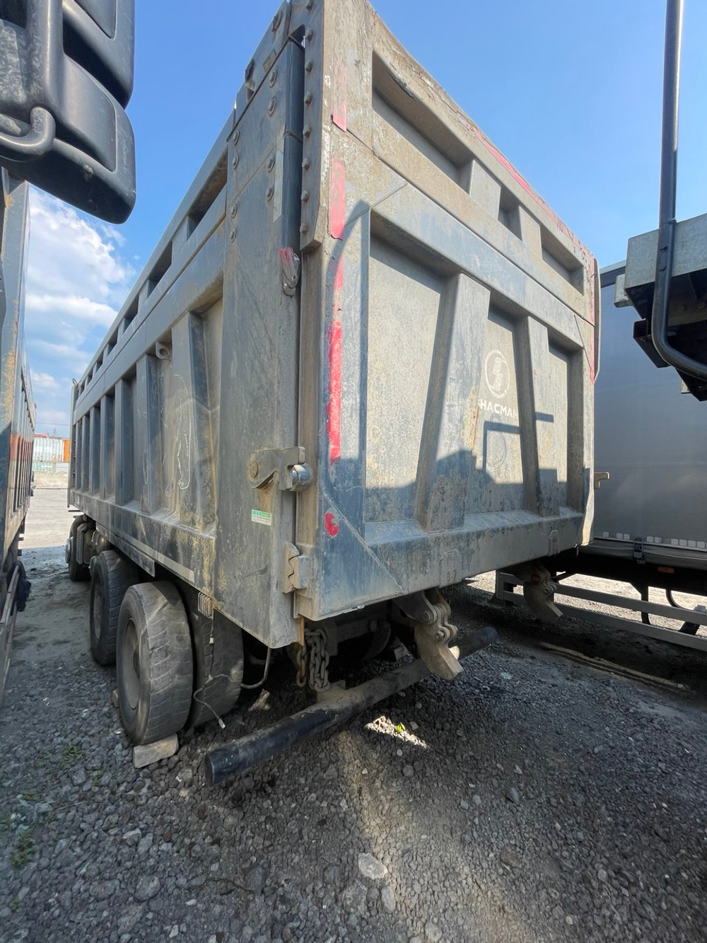 Shacman (Shaanxi) SX* 8x4 Самосвал SX33186V366 (Дизельный, 11,6 л, 423 л.с., МТ)