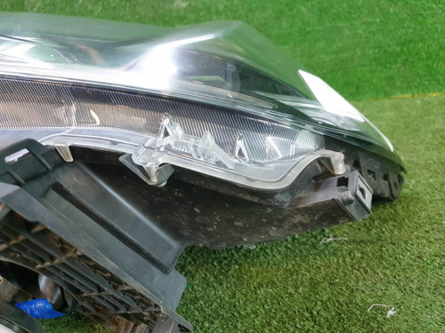 Фара левая Toyota Land Cruiser Prado 150 (2017-н.в.) LED