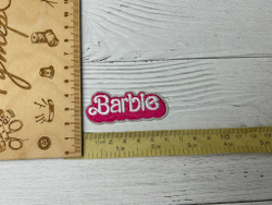 Нашивка ТЕКСТИЛЬ на термоклее барби надпись