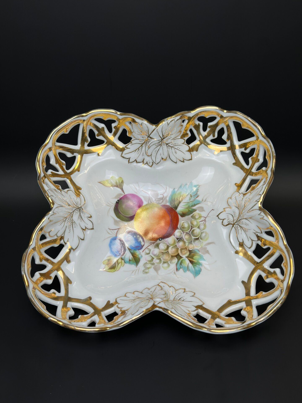 Блюдо для середины стола