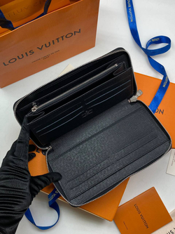 Кошелёк-клатч Louis Vuitton