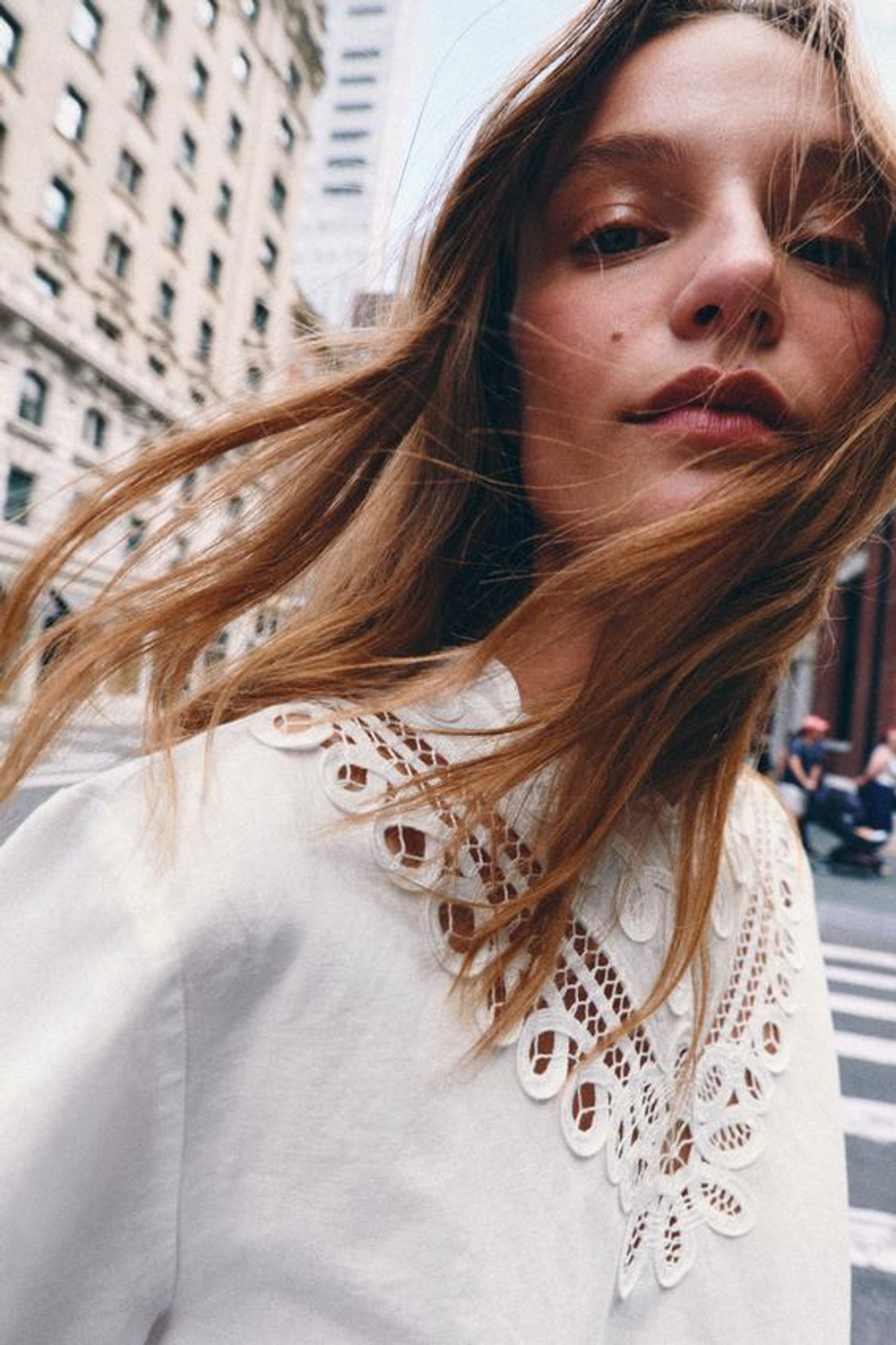 ZARA РУБАШКА ИЗ ЛЬНА И ХЛОПКА С ВЫШИВКОЙ — ZW COLLECTION, БЕЛЫЙ