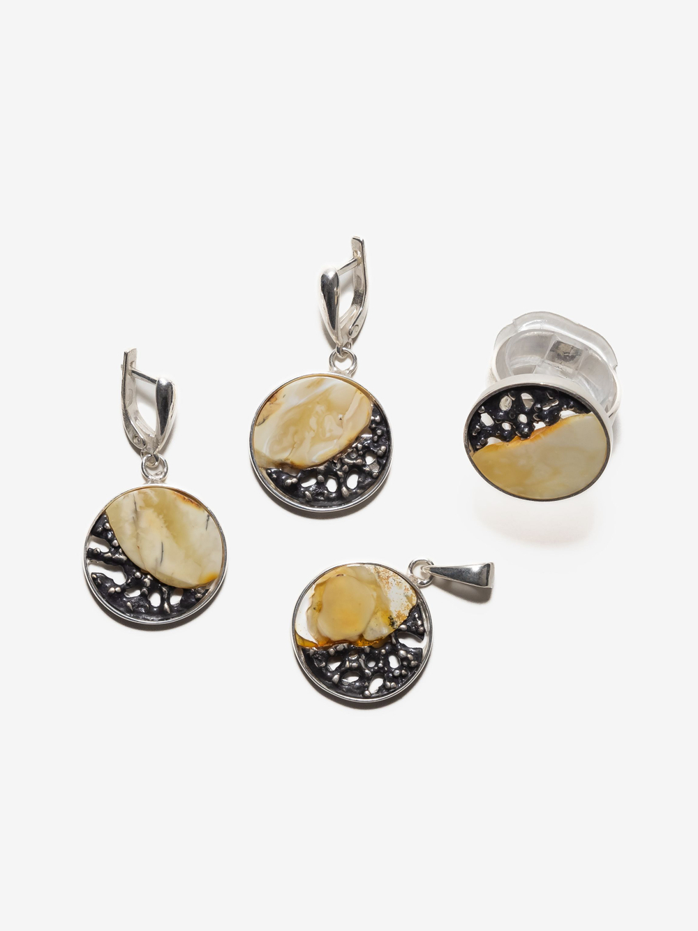 Уникальный серебряный кулон с цельным пейзажным янтарем, серебро 925 пробы