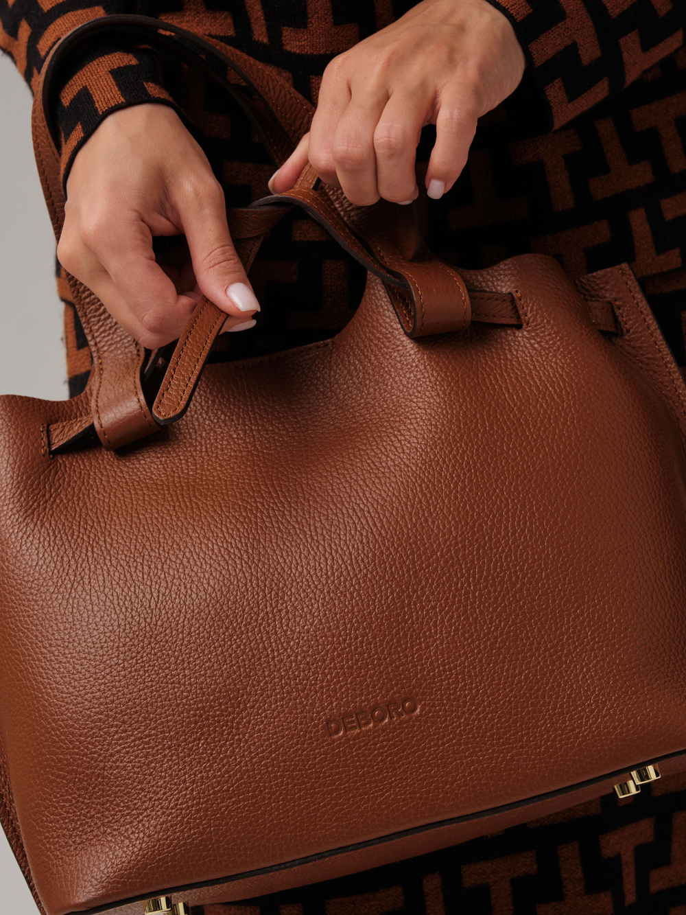 Кожаная сумка Deboro 31002 коричневый фундук