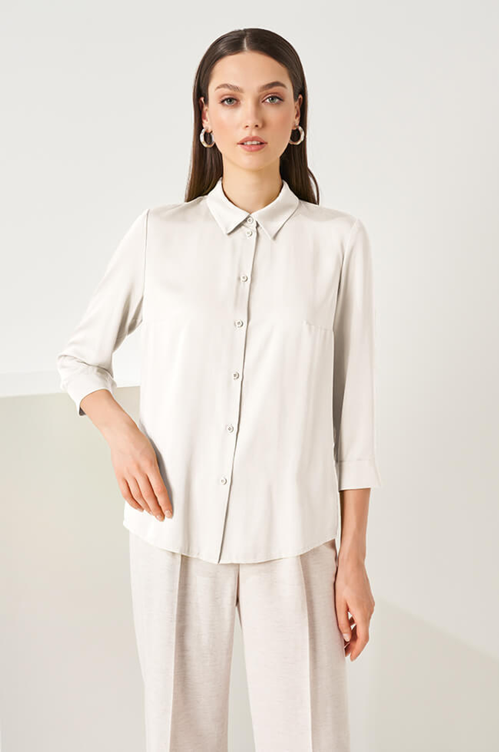 22854 Блузка женская (молочный)