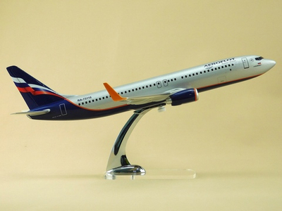 Модель самолета Boeing 737-800 (М1:100, Аэрофлот, RA-73110, И. Айвазовский)