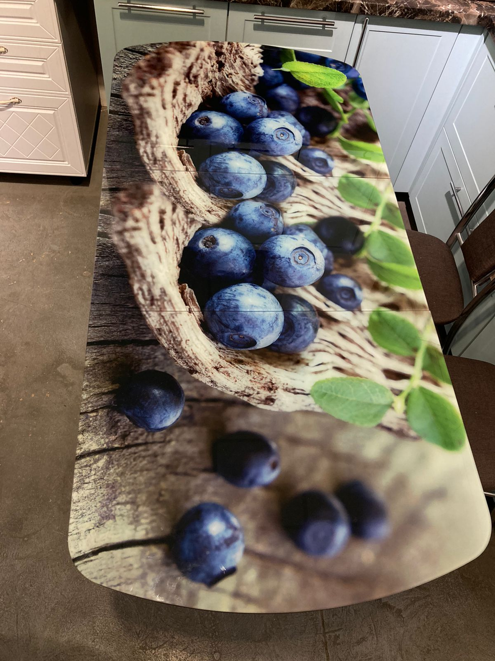 Стол разд Стеклянный подстолье прямое хром Царг.пояс венге Ст-ца черника (венге) ф/п