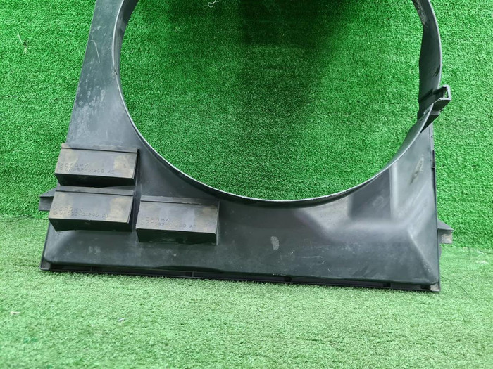 Диффузор вентилятора Toyota LC Prado 150 (2009-нв)