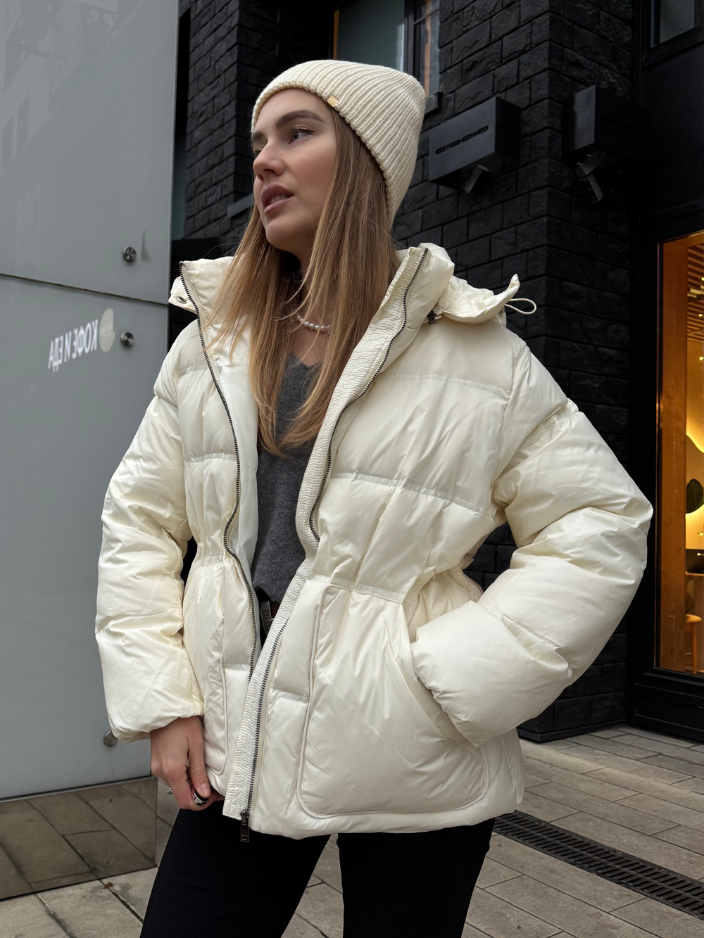 Пуховик BAE лак белый