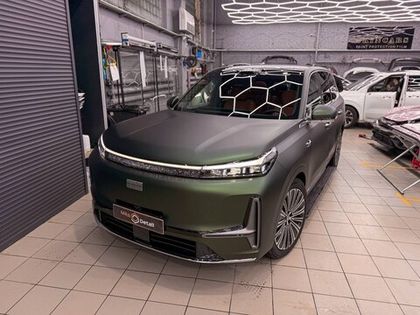 Geely Galaxy M9 оклейка кузова в цветной полиуретан Carbins PPF Olive Green MF-16C 💚 антигравийная пленка защита кузова 👍👌