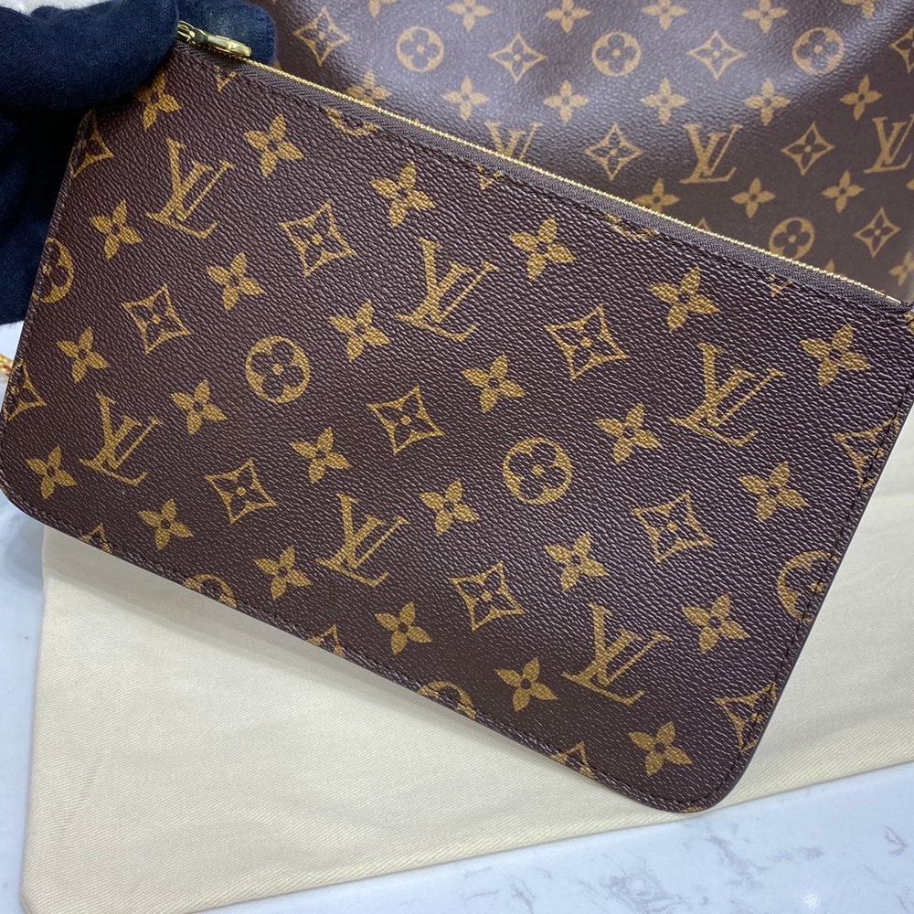 Louis Vuitton Neverfull MM